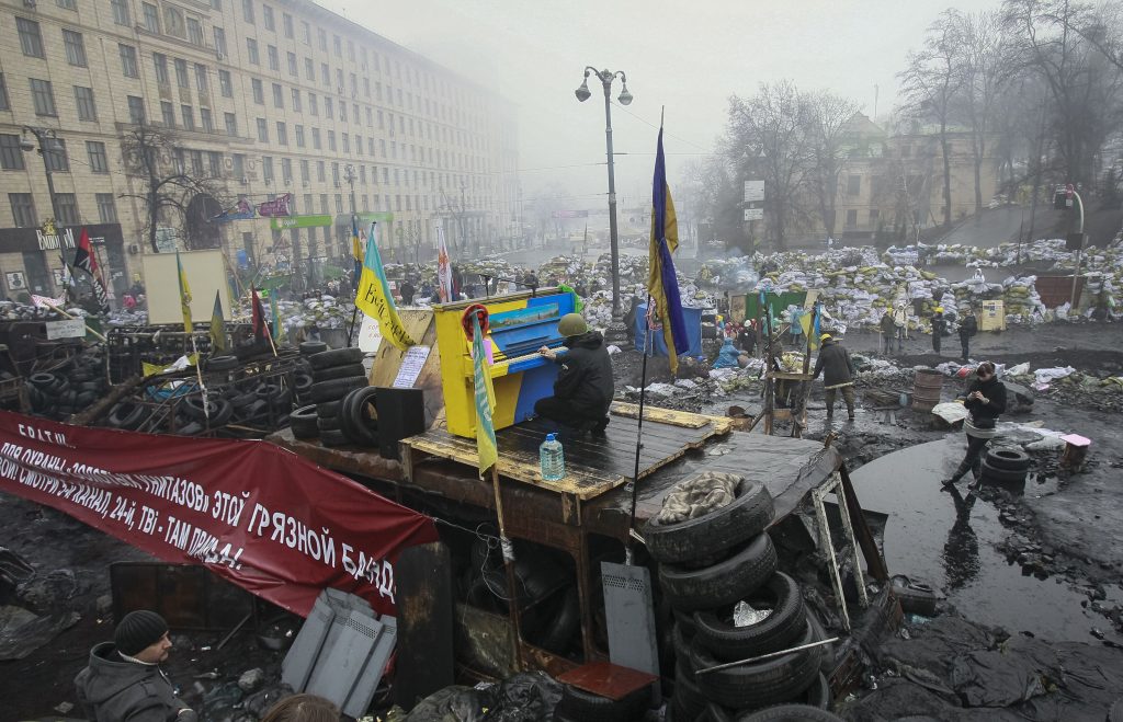 Διαδηλώσεις μετά… μουσικής στο Κίεβο (ΦΩΤΟ, VIDEO)
