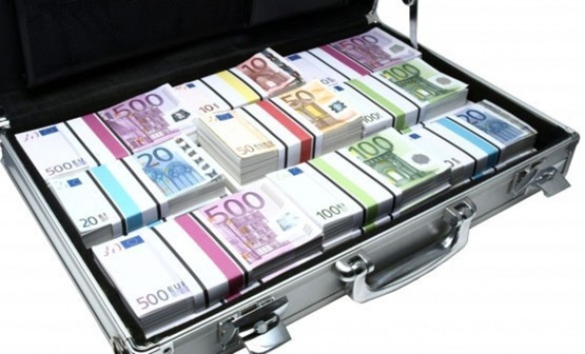 Ελεγκτές ετοιμάζουν “ντου” σε τραπεζικούς λογαριασμούς φοροφυγάδων!