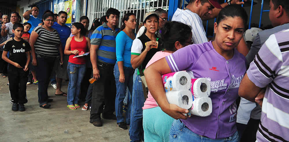 Financial Times: Μετά την Αργεντινή η χρεοκοπία απειλεί τη Βενεζουέλα