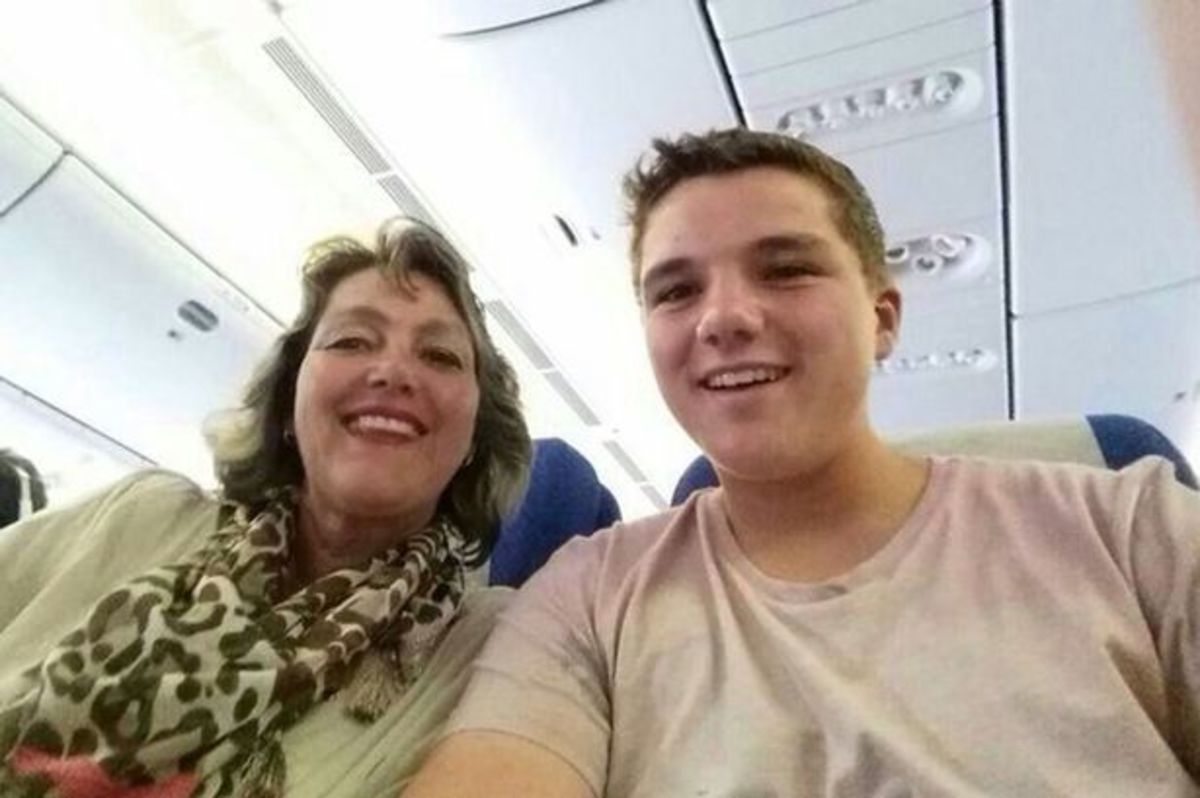 Boeing: Θλiβερό! Η selfie μάνας – γιου λίγο πριν την απογείωση