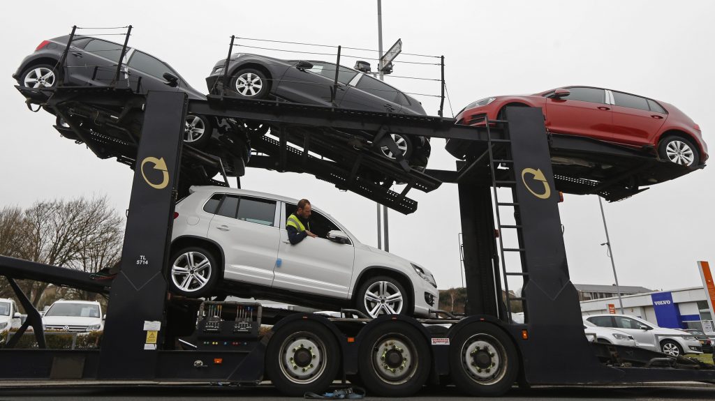 Volkswagen: ανακαλούνται 91.000 αυτοκίνητα
