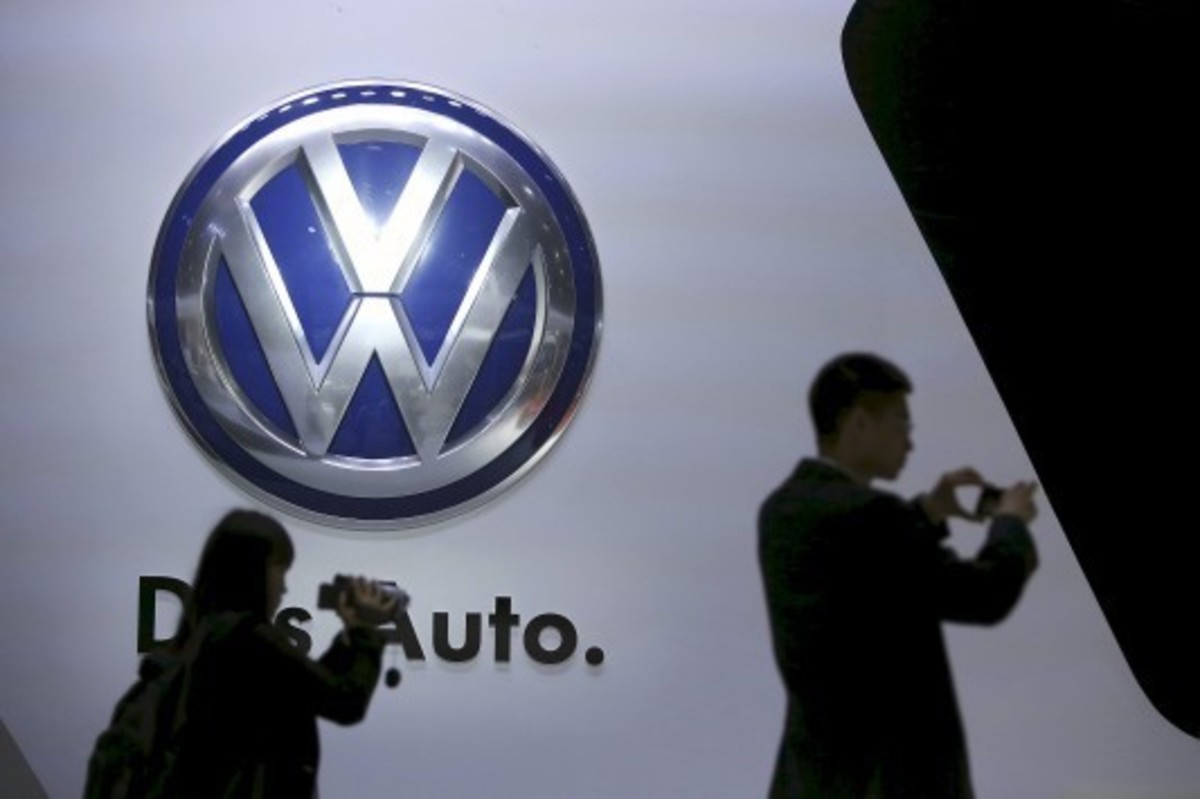 Η Κομισιόν ζητά εξηγήσεις από τη Volkswagen για το νέο σκάνδαλο