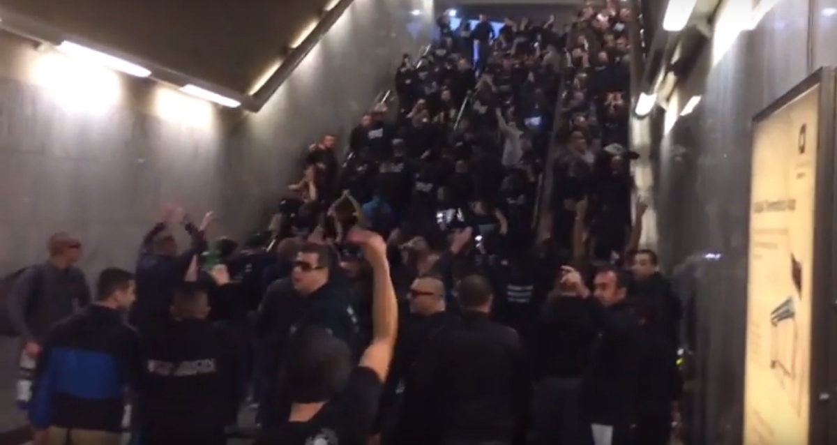 Ελλάδα – Βοσνία: Χαμός στο μετρό με τους μαυροφορεμένους Βόσνιους [vid]