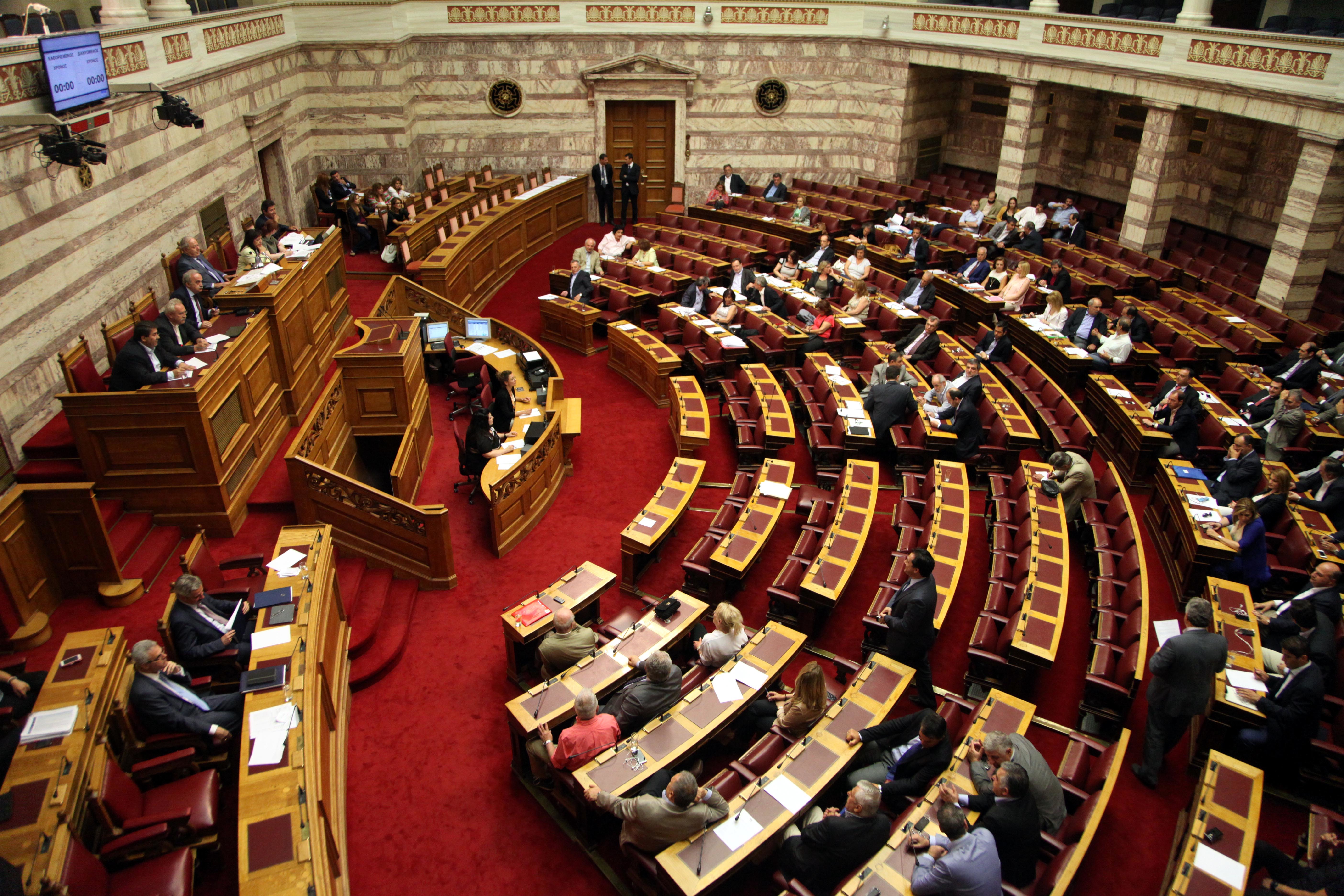 Έξι αιτήματα για δημοψήφισμα στην Βουλή – Το μεσημέρι η Διάσκεψη των Προέδρων