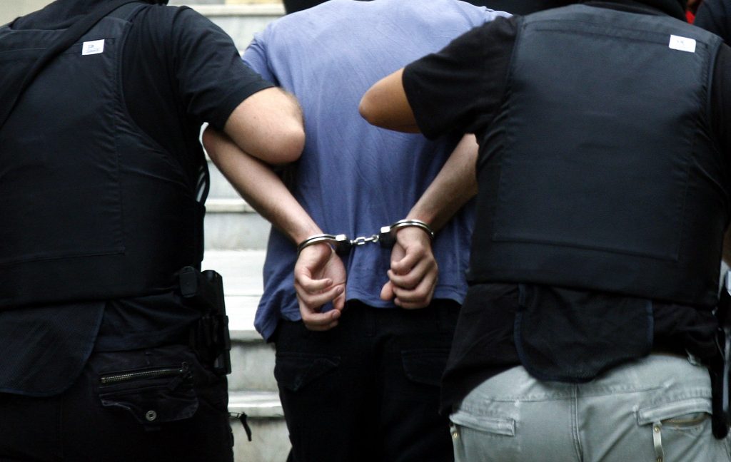 Οκταετής κάθειρξη σε απόστρατο αξιωματικό της ΕΛΑΣ για εκβιασμό