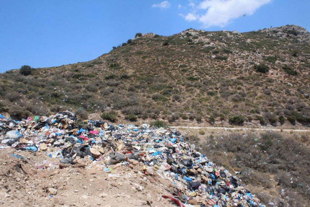 Θάνατος για ένα τσουβάλι αλεύρι μέσα σε μία χωματερή