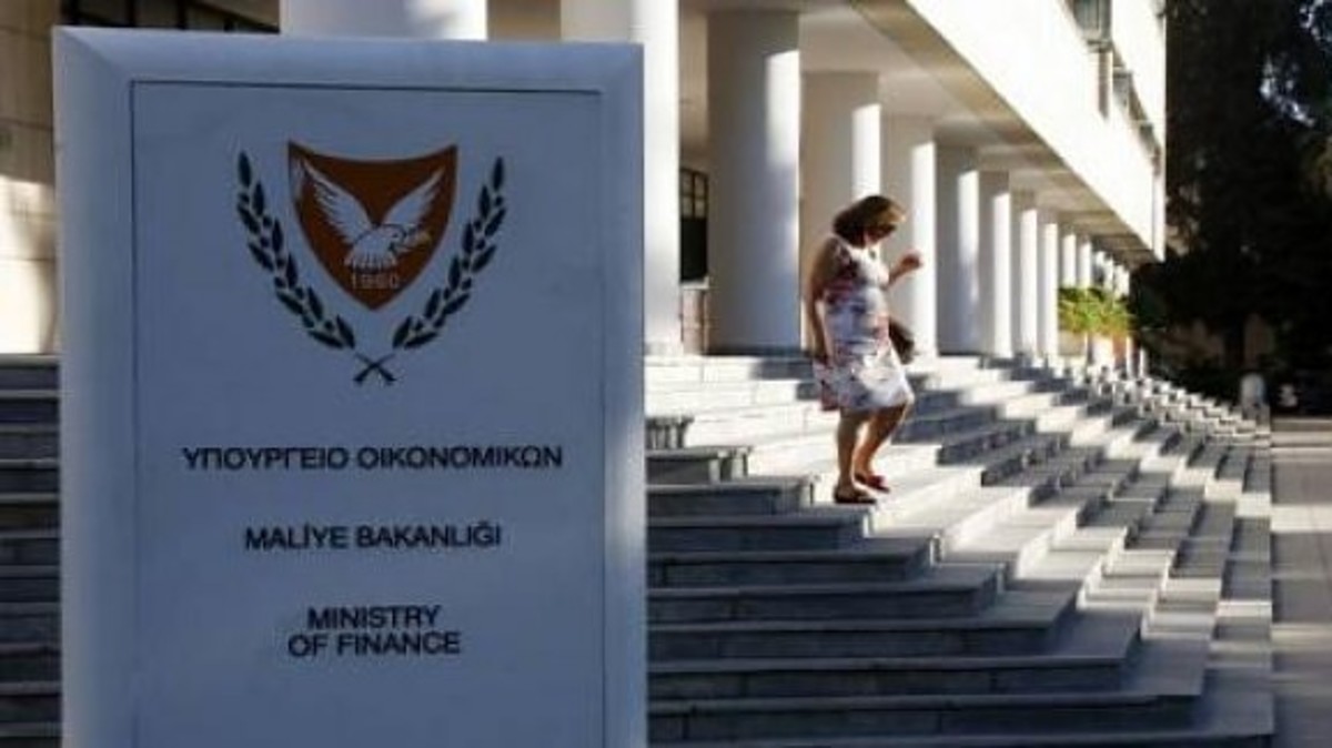 Κύπρος: Νέο διάταγμα περιορισμών στις συναλλαγές – Τι αλλάζει