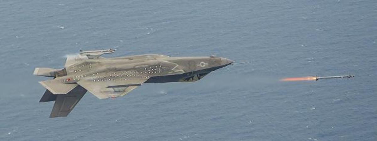 Βολή πυραύλου από μαχητικό F-35 σε στυλ… Top Gun [pics]