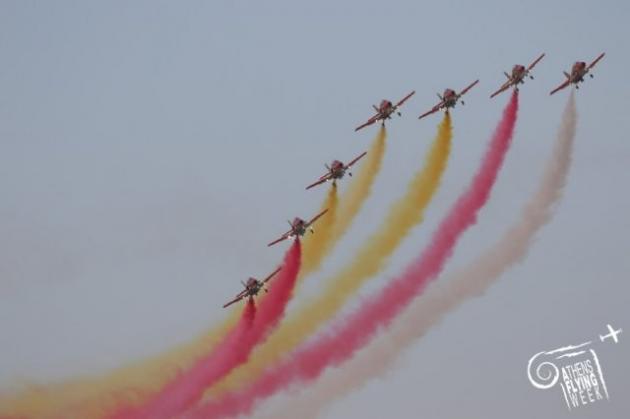 AthenesFlyingWeek: Εντυπωσιακοί οι Red Arrows! Έκλεψαν την παράσταση [pics, vids]