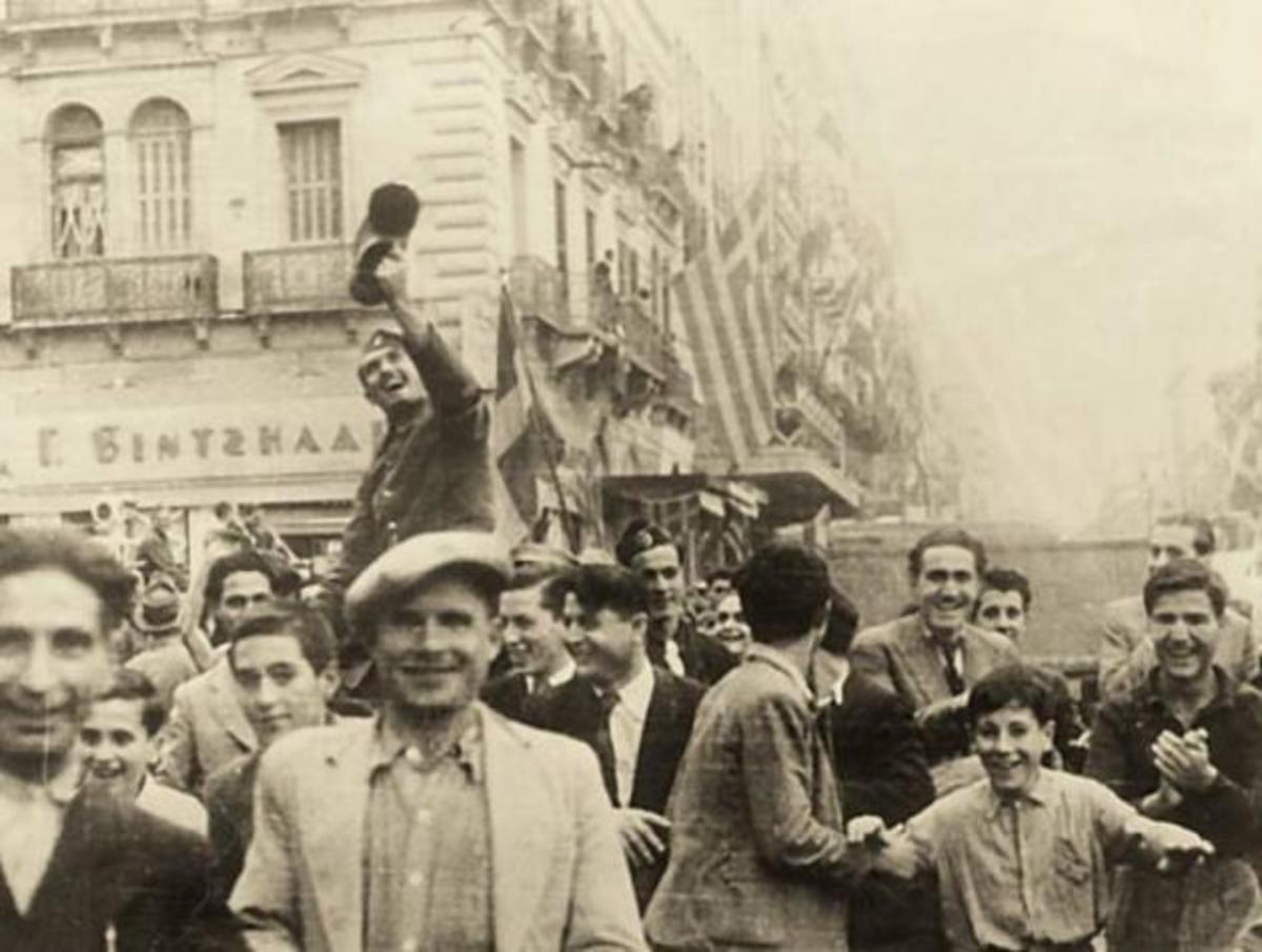 Η Αθήνα γιορτάζει την 73η επέτειο απελευθέρωσης από τους Ναζί