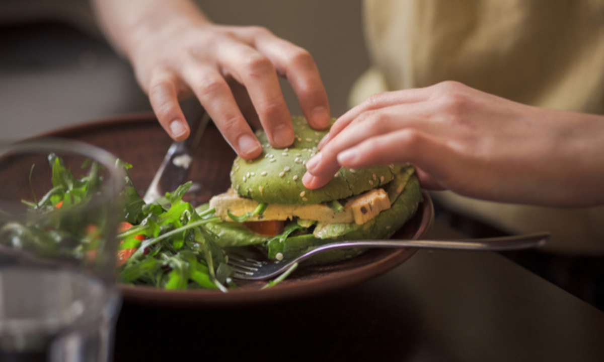 Vegan Διατροφή: Τι πρέπει να ξέρετε για την “αυστηρή χορτοφαγία”