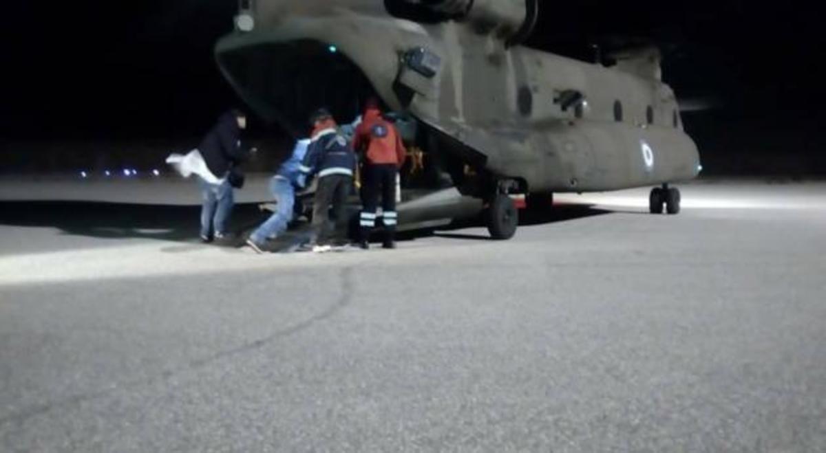 Νύχτα Χριστουγέννων: Πτήση σωτηρίας με Chinook από την Αεροπορία Στρατού [pics]