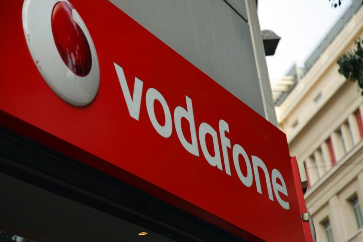 Σκληρή απάντηση της Vodafone στον ΟΤΕ – Μαίνεται «πόλεμος» στις τηλεπικοινωνίες