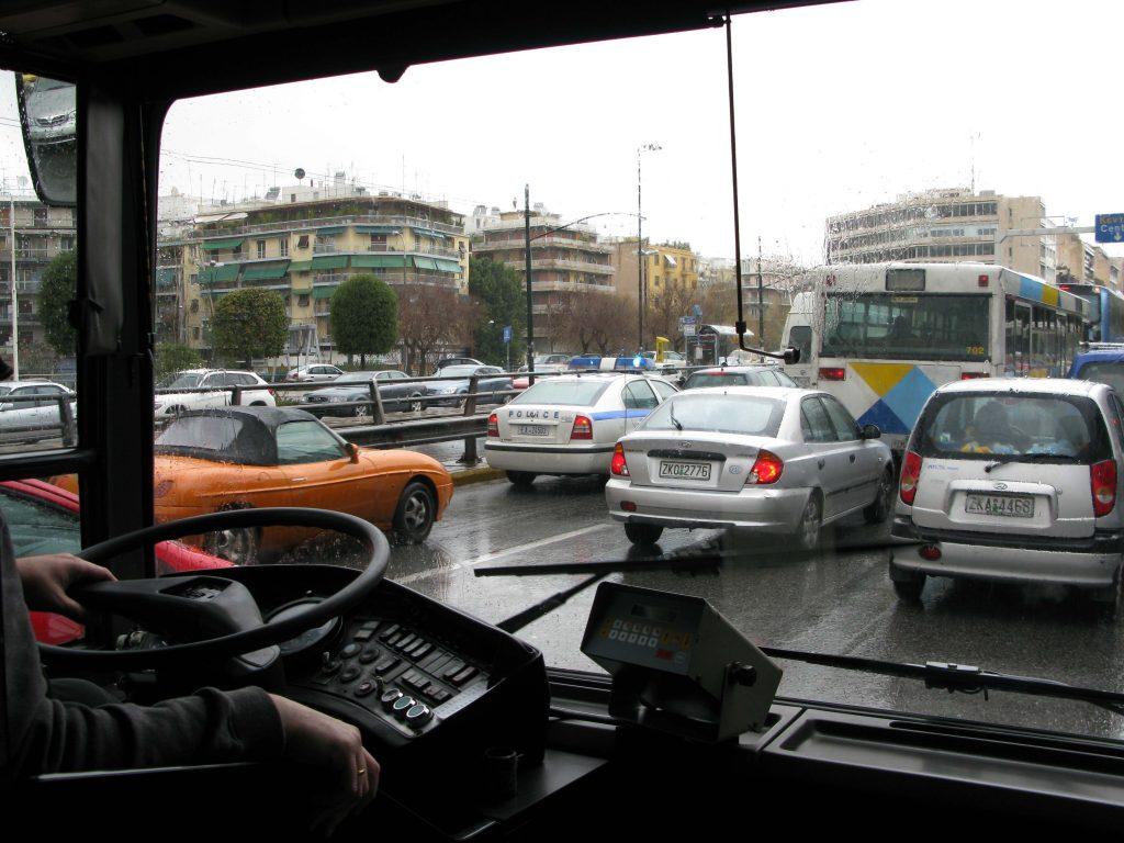 Θεσσαλονίκη: Οδηγός λεωφορείου έδωσε τέλος σε θρίλερ εξαφάνισης – Αναγνώρισε την 17χρονη κοπέλα!