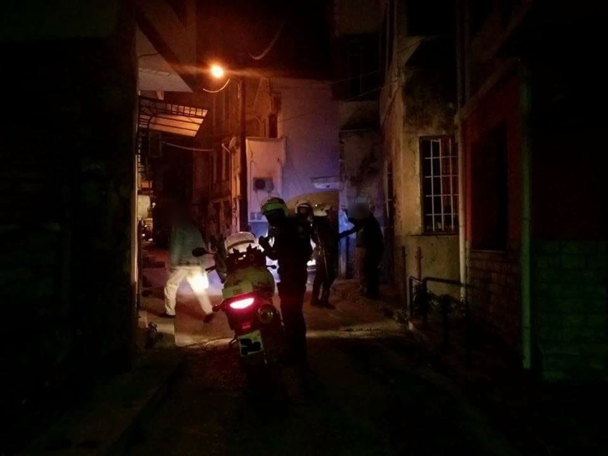 Μυτιλήνη: Ο κλέφτης περικυκλώθηκε – Ένταση με ύβρεις και ζημιές στην αγορά της πόλης [pic]