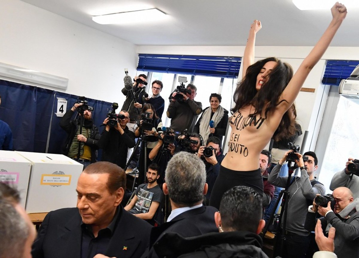 Εκλογές – Ιταλία: Femen την… “έπεσε” στον Μπερλουσκόνι [pics, vids]