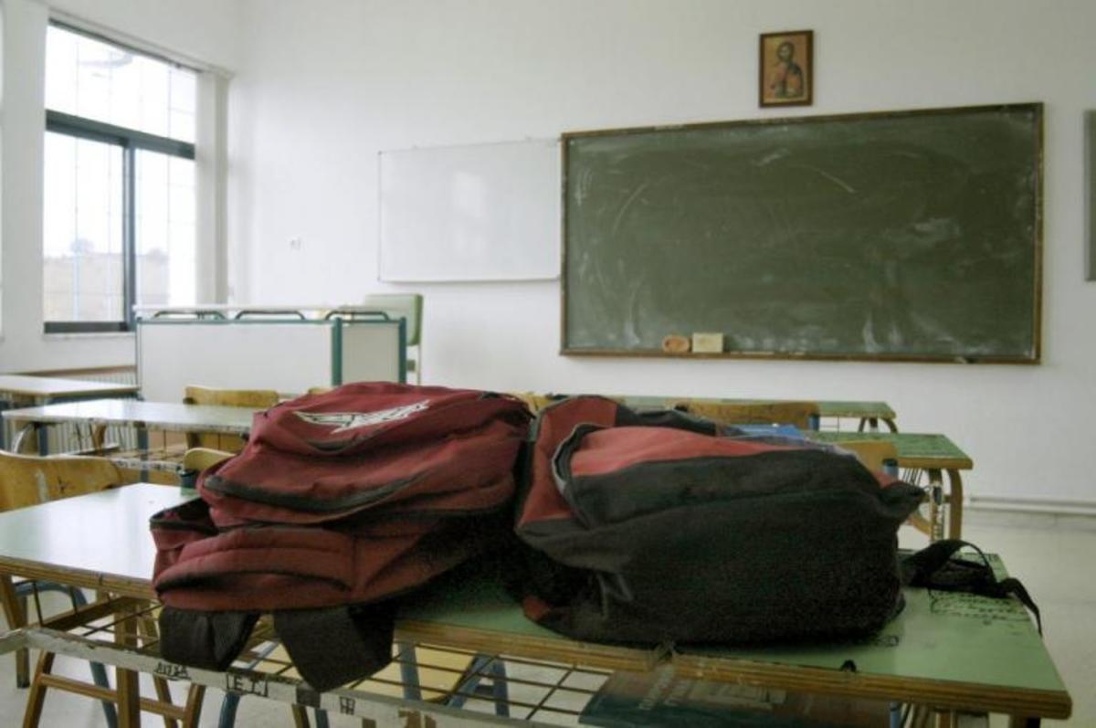 Λέσβος: Συνταξιούχος εκπαιδευτικός δώρισε οικόπεδο για να γίνει σχολείο