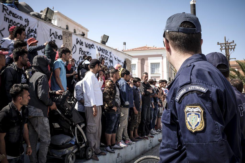 Λέσβος: Μηνυτήρια αναφορά για την κατάληψη της πλατείας Σαπφούς κατέθεσε ο αντιδήμαρχος Καλλονής