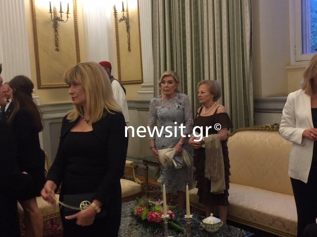 Επίσκεψη Καρόλου στην Αθήνα – Live: Το δείπνο στο Προεδρικό Μέγαρο