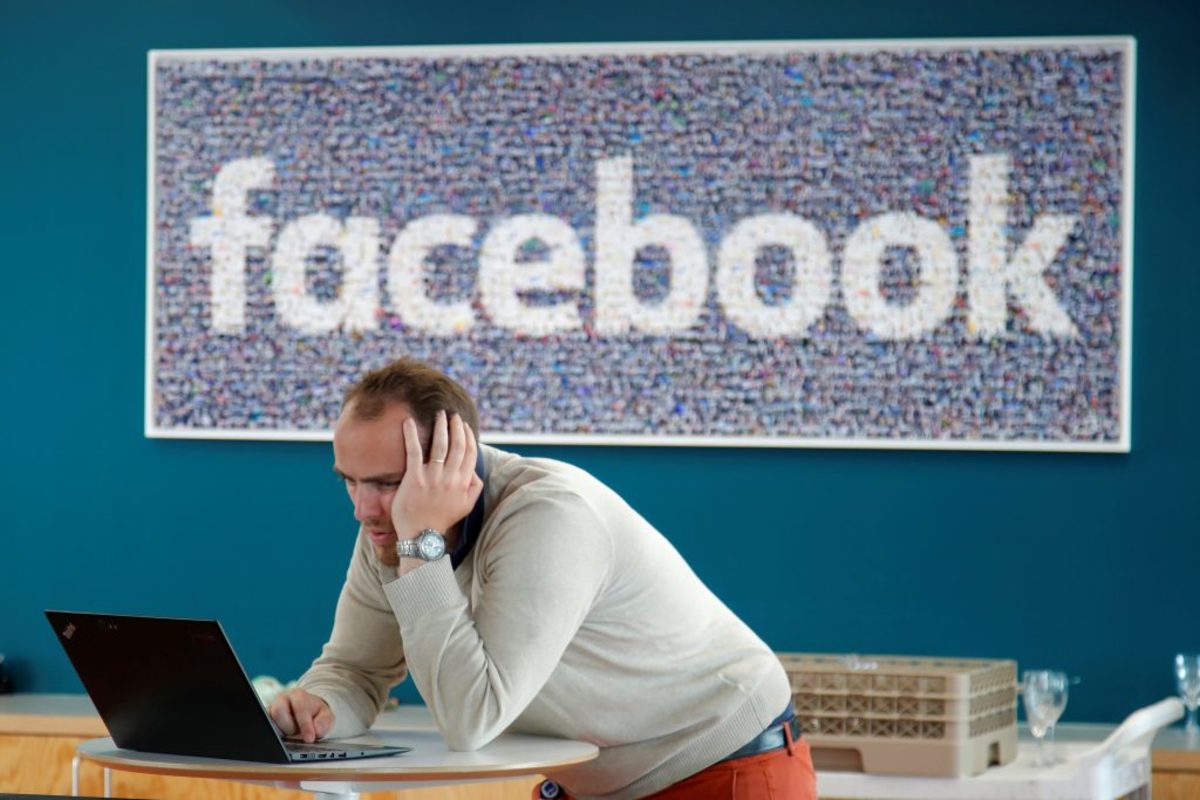 Έχασε τα πρωτεία το Facebook – Τρώει τη σκόνη από YouTube, Instagram και Snapchat – Πατώνει το Twitter