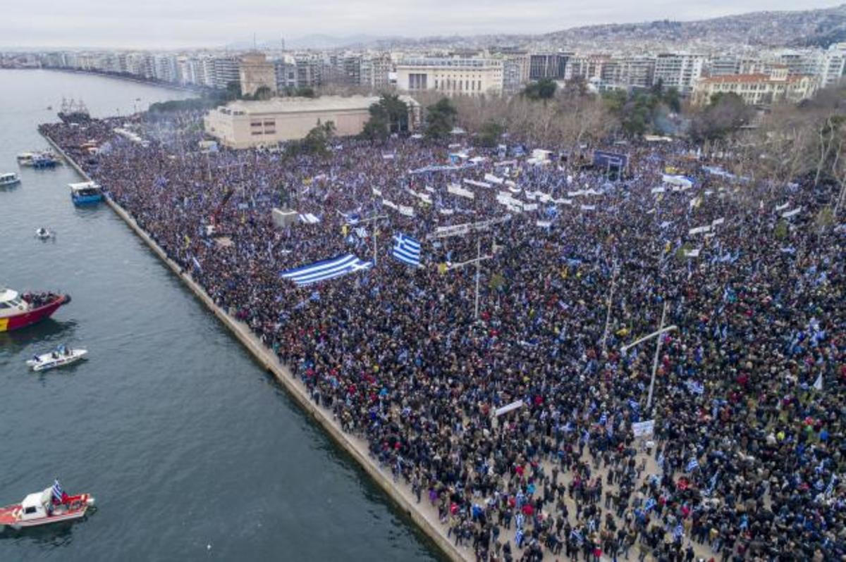 “Κεραυνοί” Καλεντερίδη για Μακεδονικό: Πείτε την αλήθεια στον ελληνικό λαό