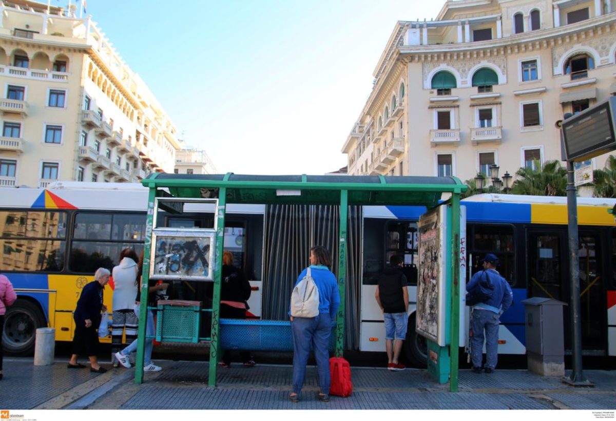 Συγκρούστηκαν λεωφορεία στη Θεσσαλονίκη!