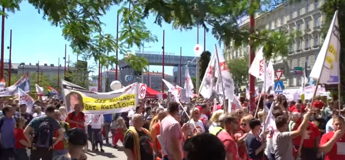Αυστρία: Καταργείται το οκτάωρο εργασίας και γίνεται δωδεκάωρο! Τεράστιες διαδηλώσεις [vids]