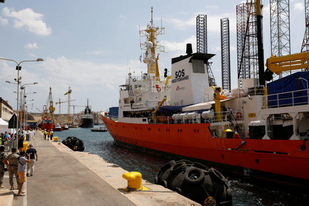 Πλοία – hot spot προτείνουν Ιταλία και Αυστρία για τους μετανάστες