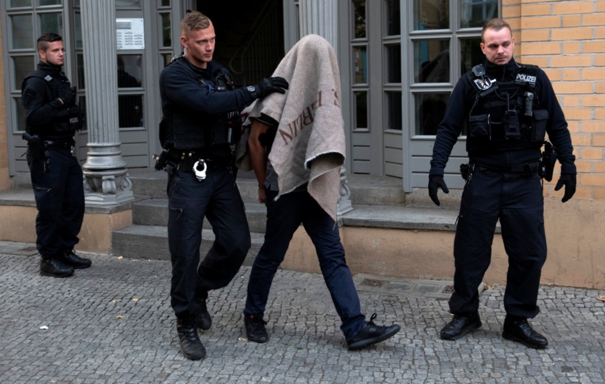 Γερμανία: Έξαλλη η Μέρκελ με τους “αυτόκλητους τιμωρούς” που κυνηγούσαν μετανάστες στο Κέμνιτς!