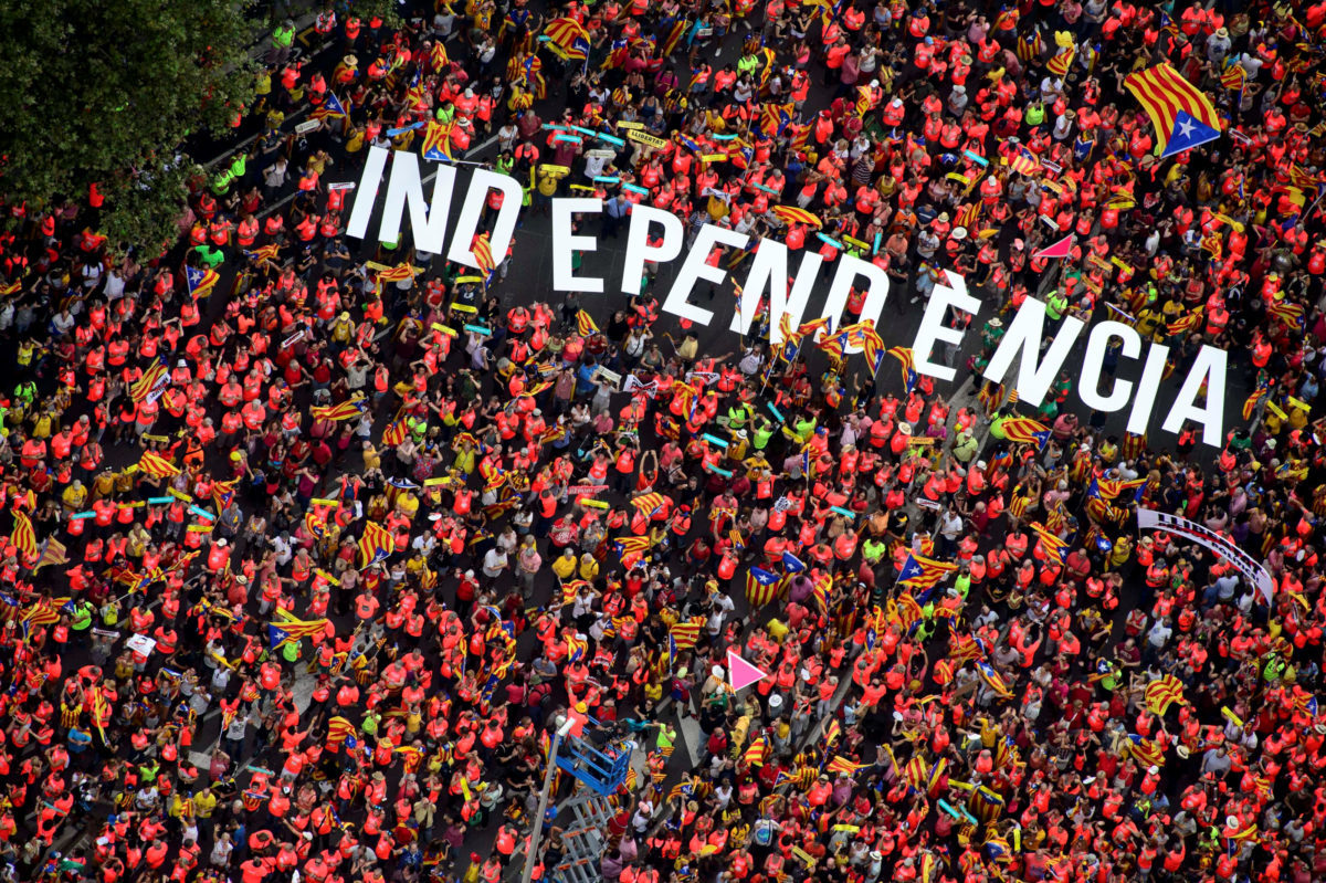 Στους δρόμους 1 εκατομμύριο Καταλανοί για να ζητήσουν και πάλι την ανεξαρτησία τους