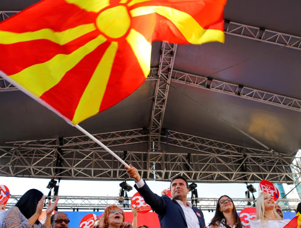 Σκόπια: Έστειλαν… μηνύματα ΝΑΤΟ και ΕΕ μετά την ψηφοφορία!