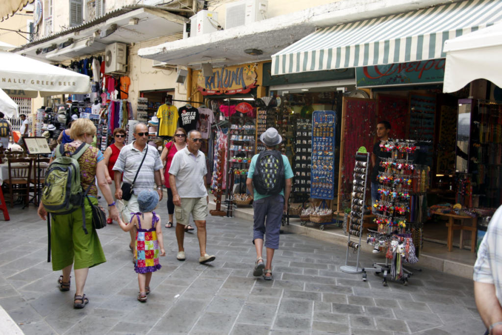 Σημαντική αύξηση των τουριστών στη χώρα μας το πρώτο εξάμηνο του 2018