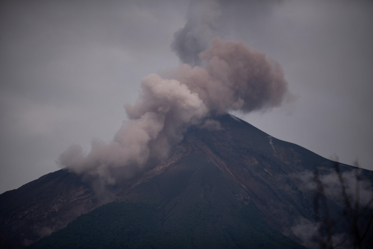 Ο τρόμος επιστρέφει στην Γουατεμάλα! Νέες εκρήξεις στο ηφαίστειο Ελ Φουέγο