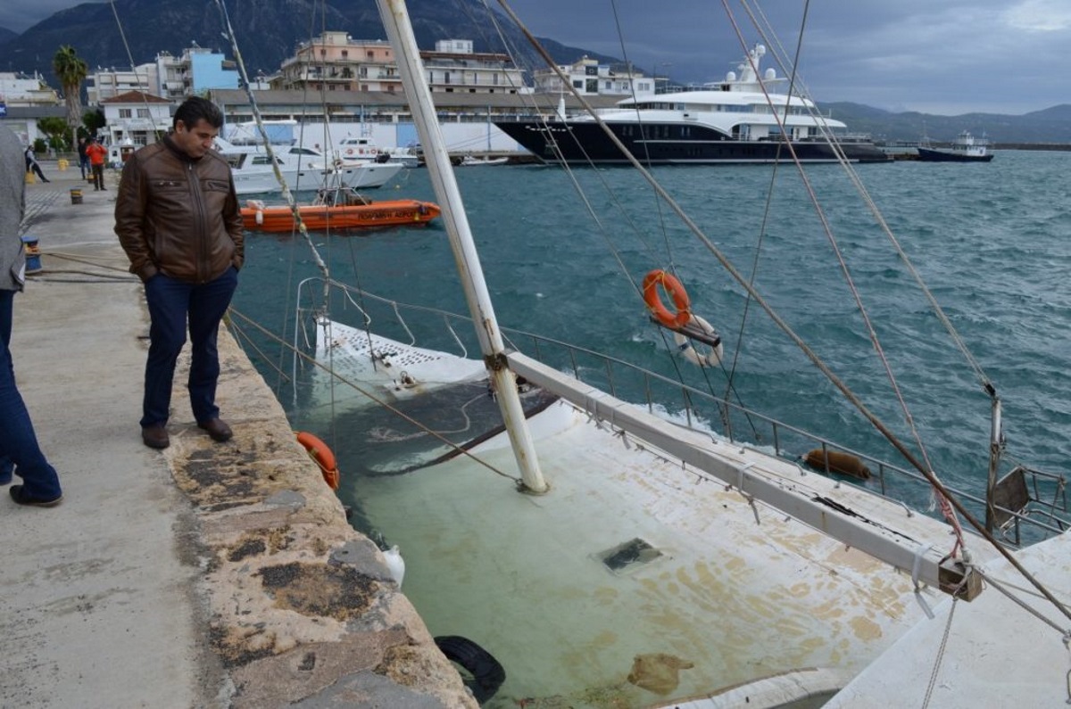 Κατασχεμένο ιστιοφόρο βούλιαξε στο λιμάνι της Καλαμάτας