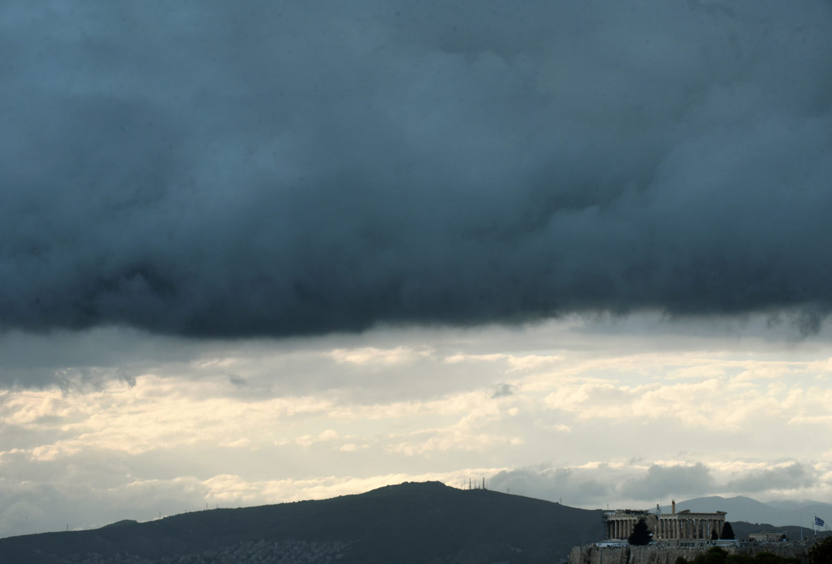 Καιρός: Η πρόγνωση για την Παρασκευή – Πού θα βρέχει