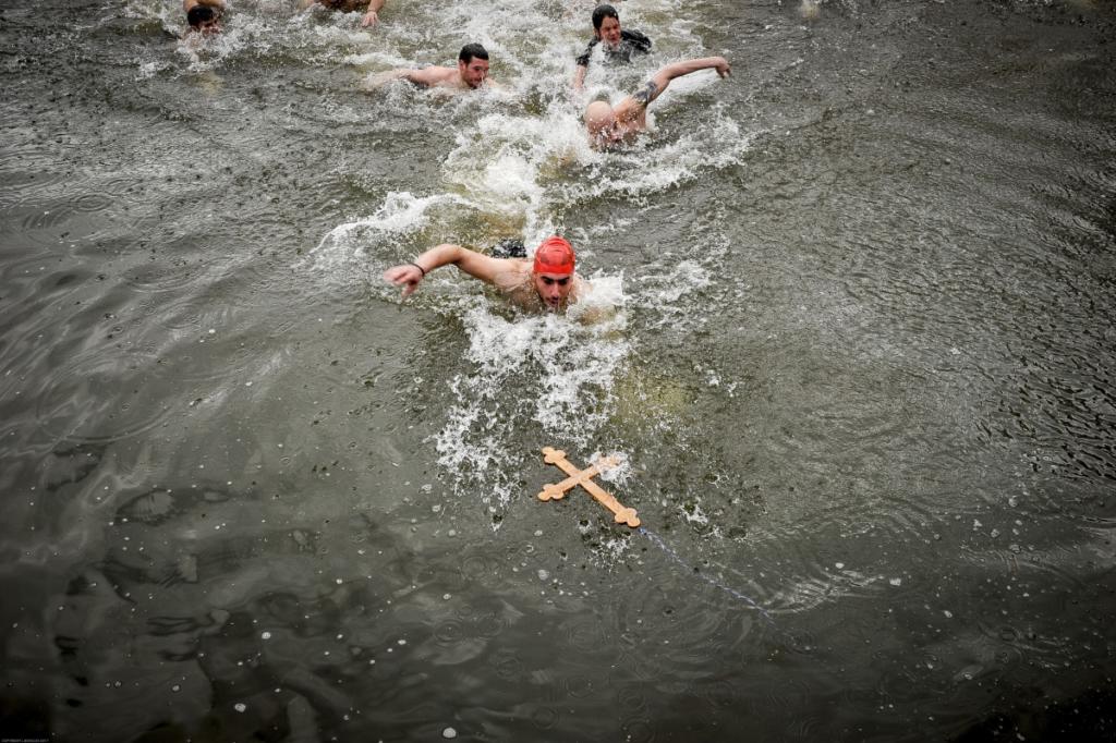 Θεοφάνεια 2019: Κλειστοί δρόμοι σε Αθήνα, Πειραιά, Θεσσαλονίκη