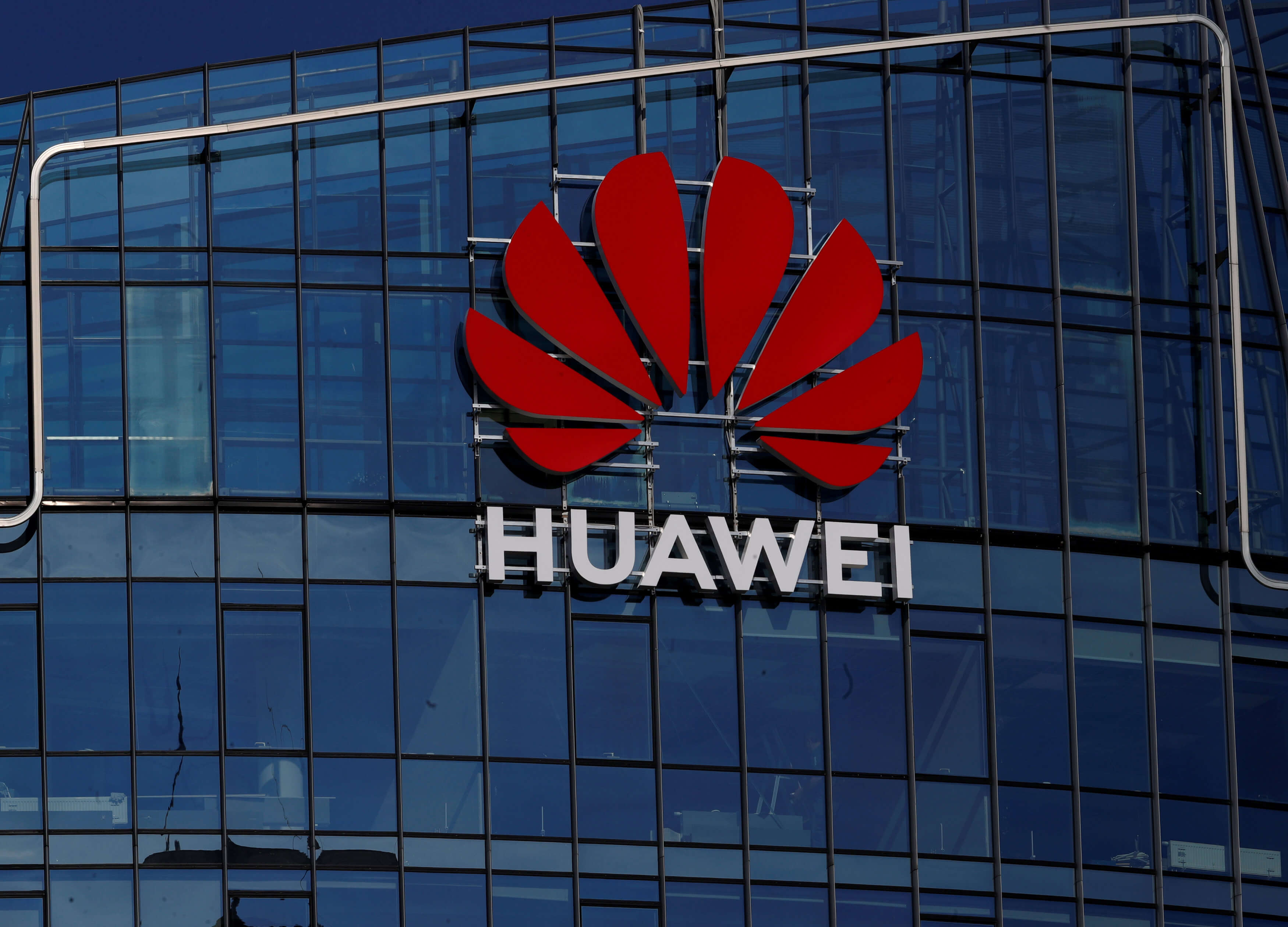 Βρετανία: Λήξαν θεωρείται το θέμα με την Huawei λέει η κυβέρνηση – Αντιδράσεις από την αντιπολίτευση