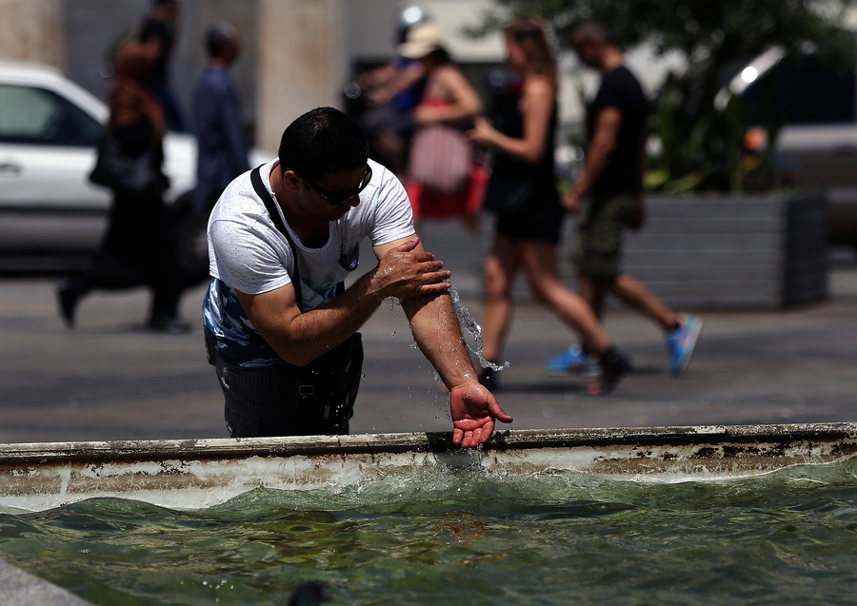 Καιρός σήμερα: Καύσωνας με 40άρια – Ποιές περιοχές θα λιώσουν!