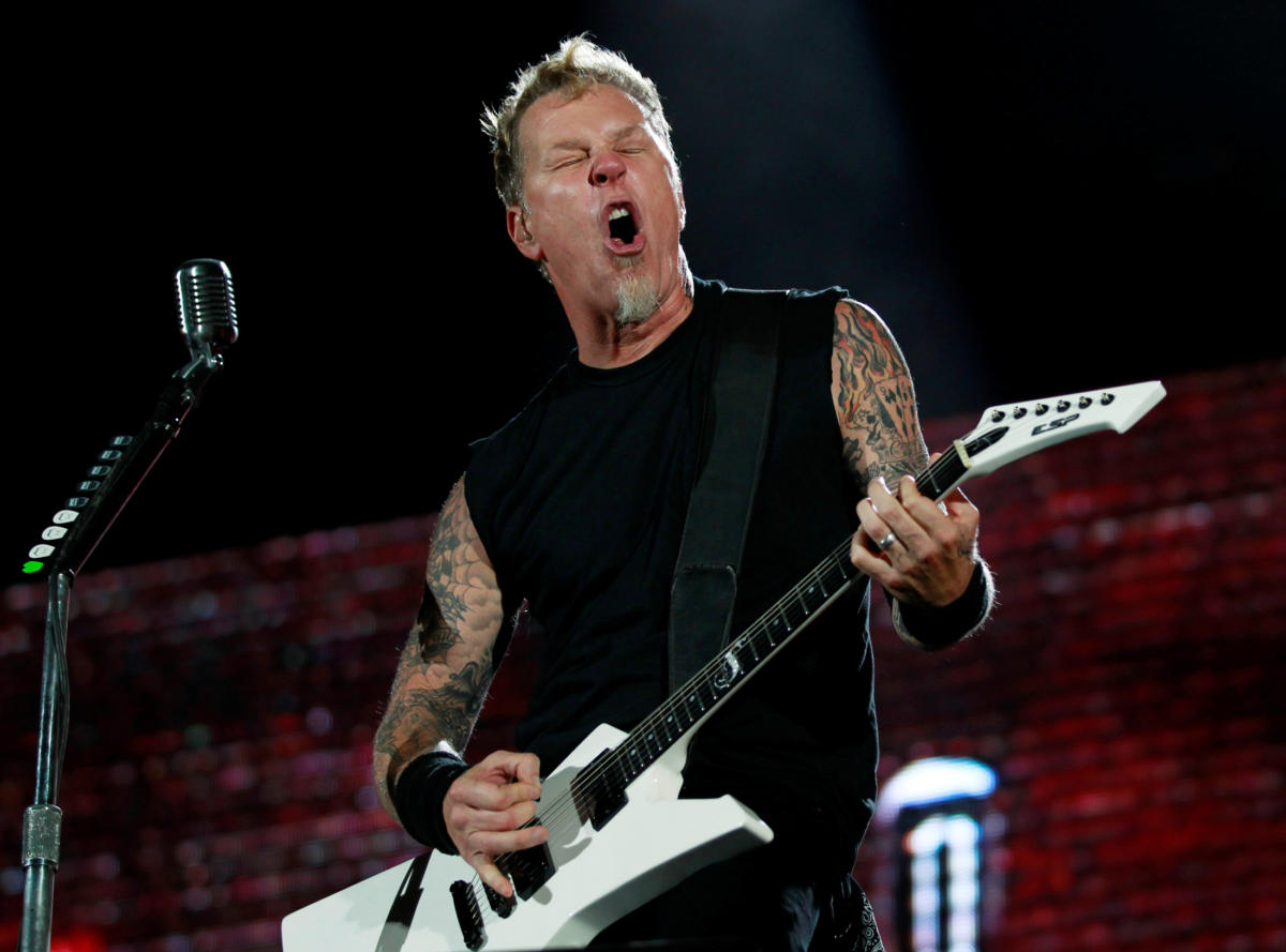 James Hetfield: Σε κέντρο αποτοξίνωσης ο frontman των Metallica