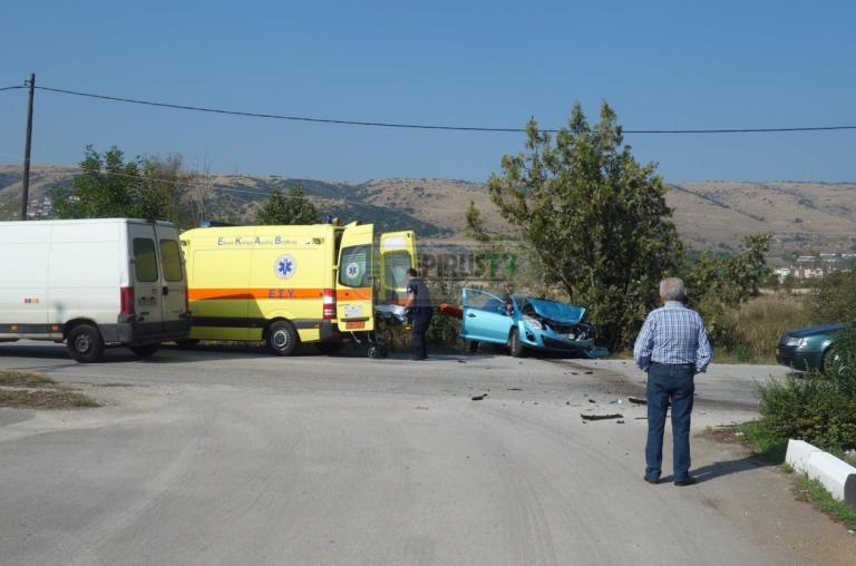 Î“Î¹Î¬Î½Î½ÎµÎ½Î±: ÎÎ­Î¿ Ï„ÏÎ¿Ï‡Î±Î¯Î¿ ÏƒÏ„Î¿Î½ Î´ÏÏŒÎ¼Î¿ ÎºÎ±ÏÎ¼Î±Î½Î¹ÏŒÎ»Î± â€“ Î”ÏÎ±Î¼Î±Ï„Î¹ÎºÏŒÏ‚ Î±Ï€ÎµÎ³ÎºÎ»Ï‰Î²Î¹ÏƒÎ¼ÏŒÏ‚ Ï„ÏÎ±Ï…Î¼Î±Ï„Î¹ÏƒÎ¼Î­Î½Î¿Ï… Î¿Î´Î·Î³Î¿Ï â€“ video