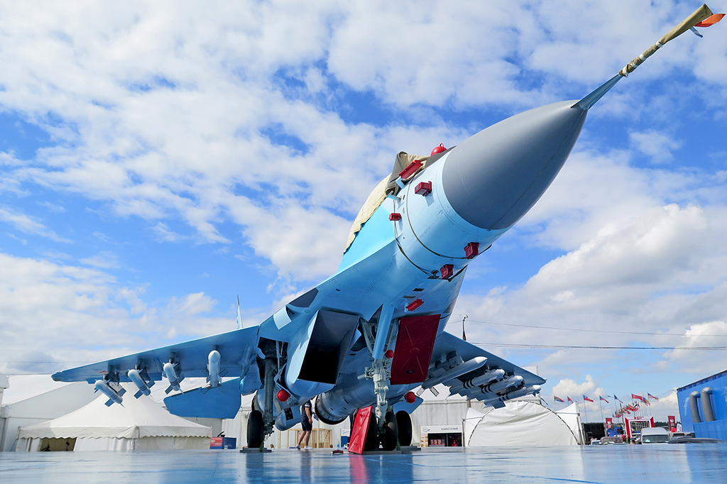 MiG-35: Είναι το πανίσχυρο ρωσικό μαχητικό η “απάντηση” στα stealth μαχητικά F-22 και F-35;