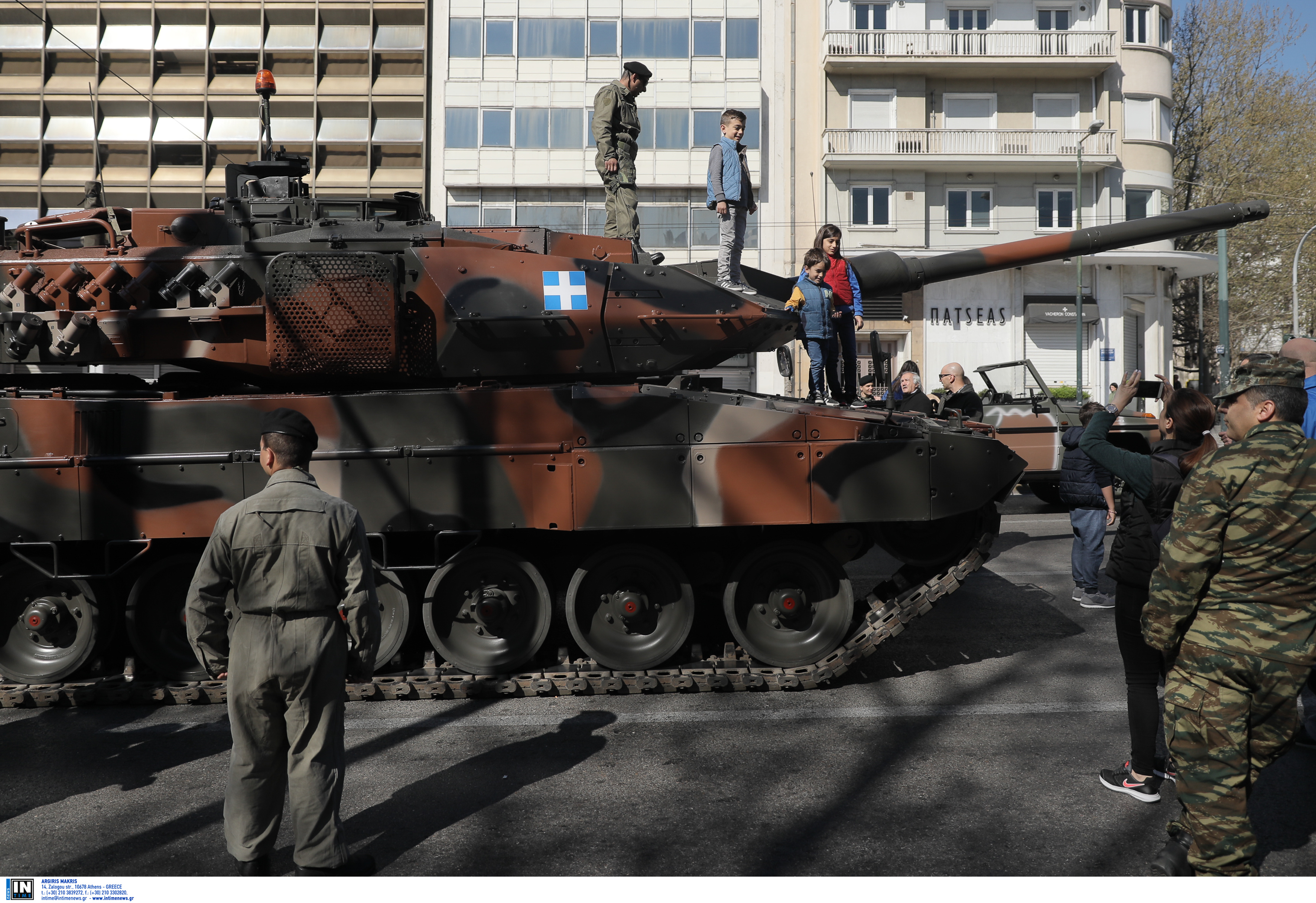 Βγήκαν στους δρόμους της Θεσσαλονίκης τα ελληνικά τεθωρακισμένα τανκς – “Πρόβα” για την παρέλαση! [pics, vid]