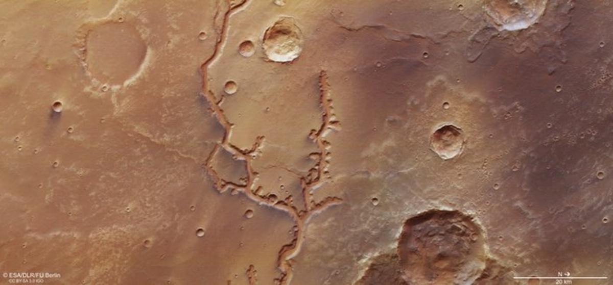 Ο Άρης μοιάζει με την Χαβάη! Εντυπωσιακές εικόνες από τις κοιλάδες του [Pics]