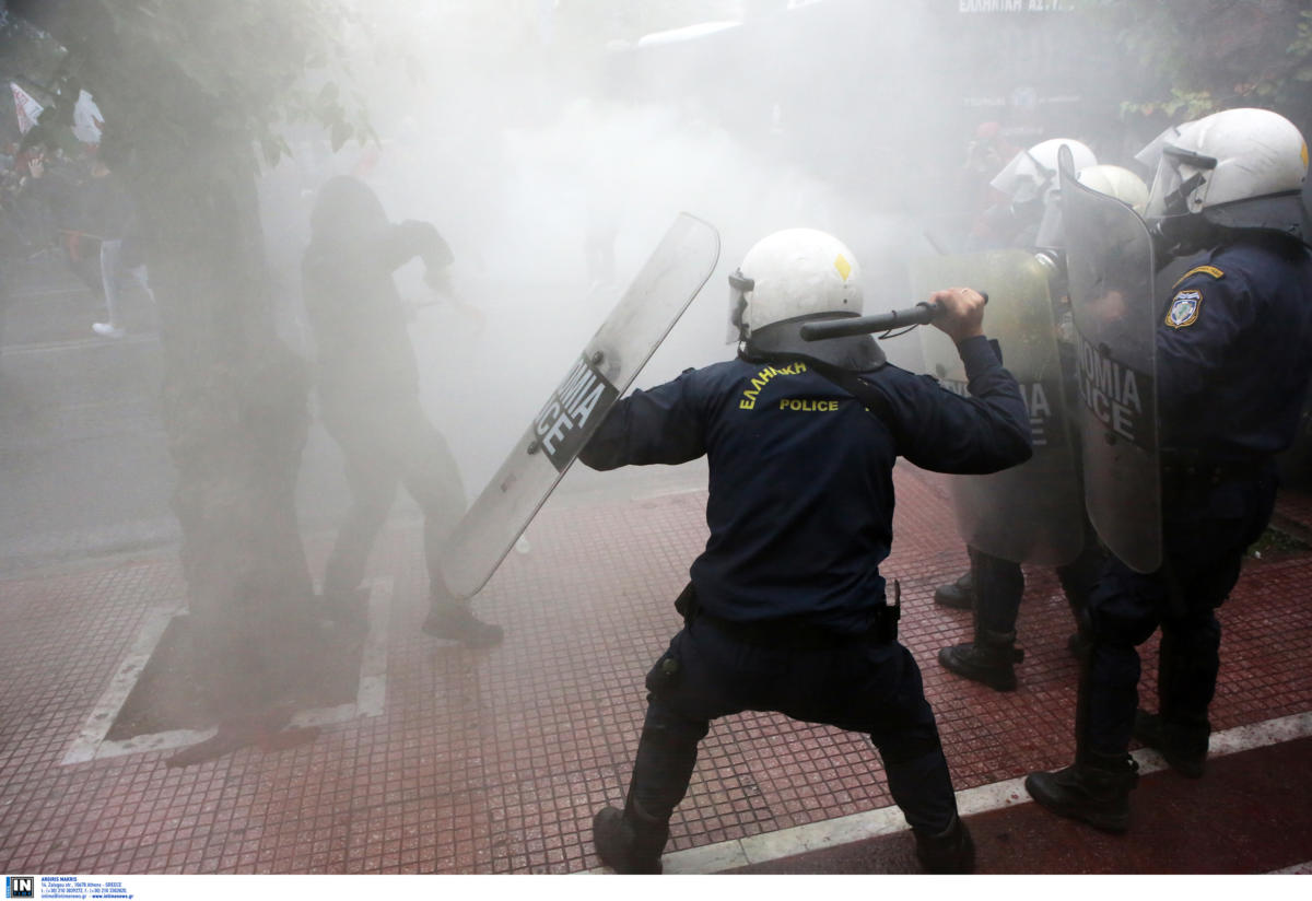 Επεισόδια και χημικά σε πορεία φοιτητών στο κέντρο της Αθήνας