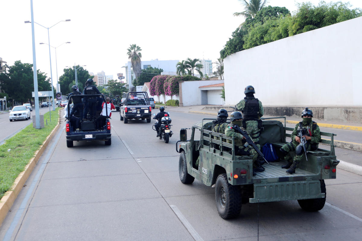 Μεξικό: Αναπτύσσονται ειδικές δυνάμεις στο Κουλιακάν – Βαριά πολυβόλα στους δρόμους – video
