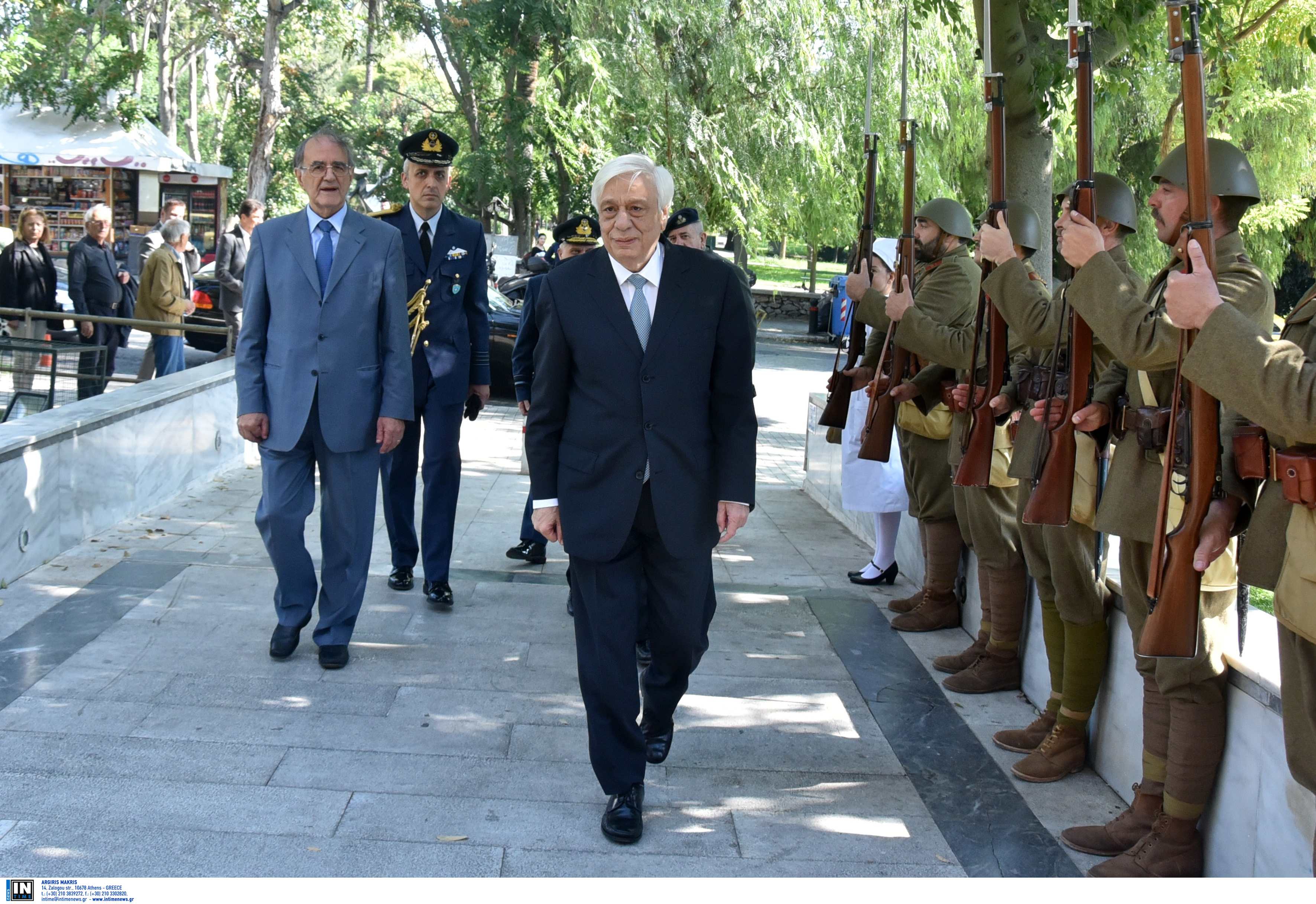 Ο Προκόπης Παυλόπουλος απάλλαξε στελέχη των Ενόπλων Δυνάμεων από πειθαρχικές ποινές!