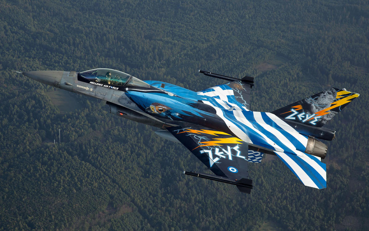 Γι’ αυτό μαχητικά F-16 της Αεροπορίας θα πετάξουν πάνω από τη Θεσσαλονίκη!