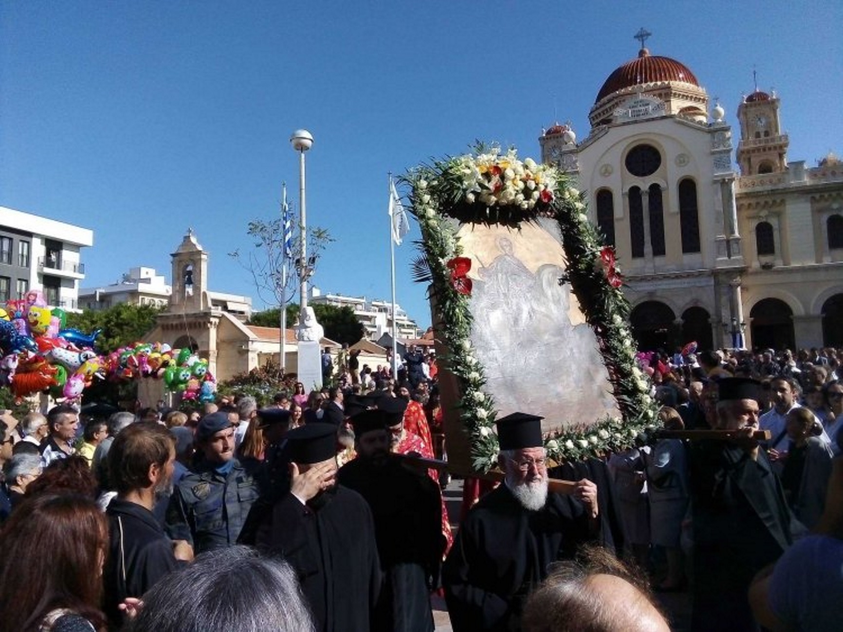 Ηράκλειο: Η πόλη τιμά τον πολιούχο της Άγιο Μηνά – Επίδειξη από μαχητικό F-16!