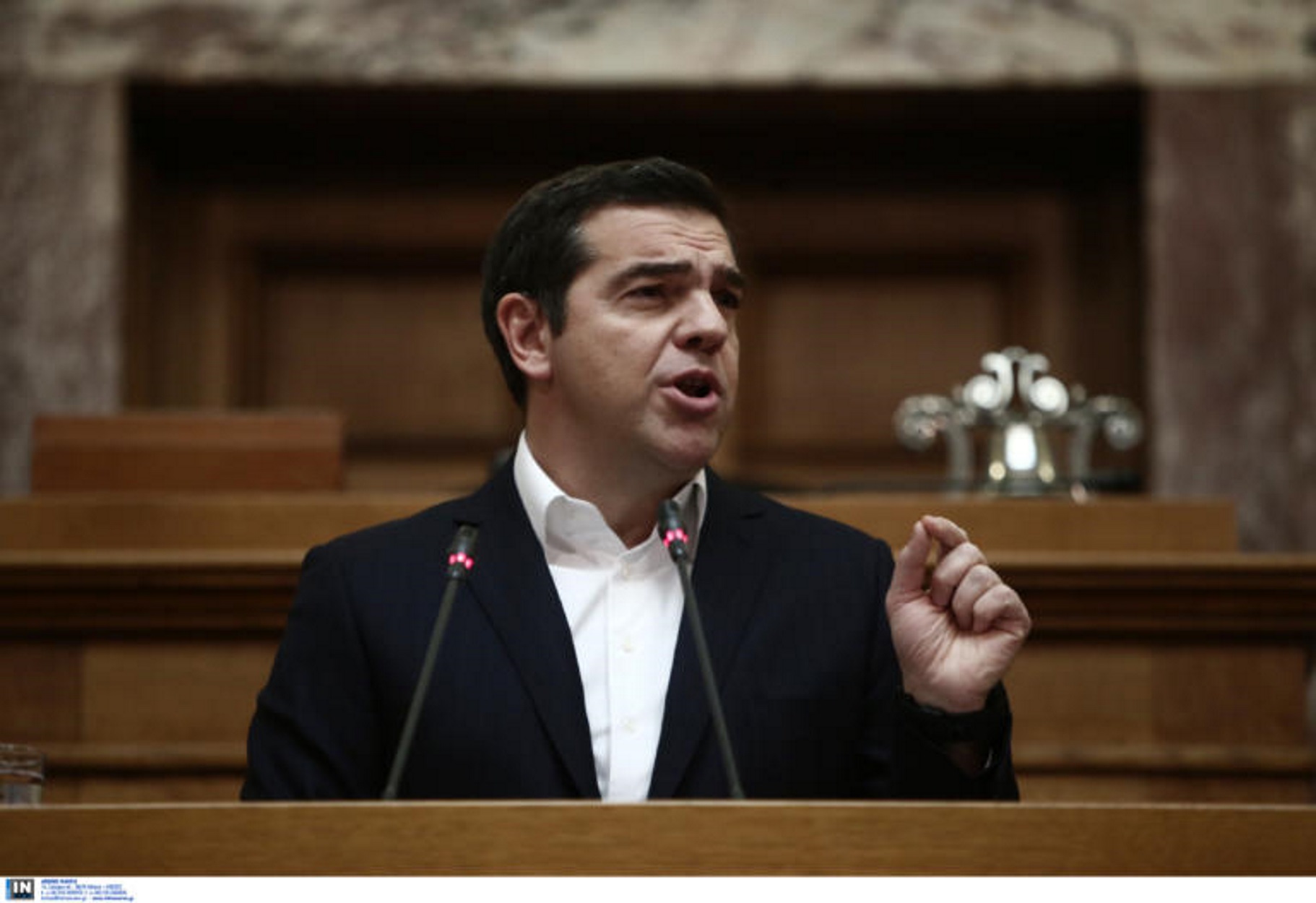 Τσίπρας στη Βουλή: “Η ΝΔ αλλάζει τον εκλογικό νόμο για να πάει σύντομα σε εκλογές”!