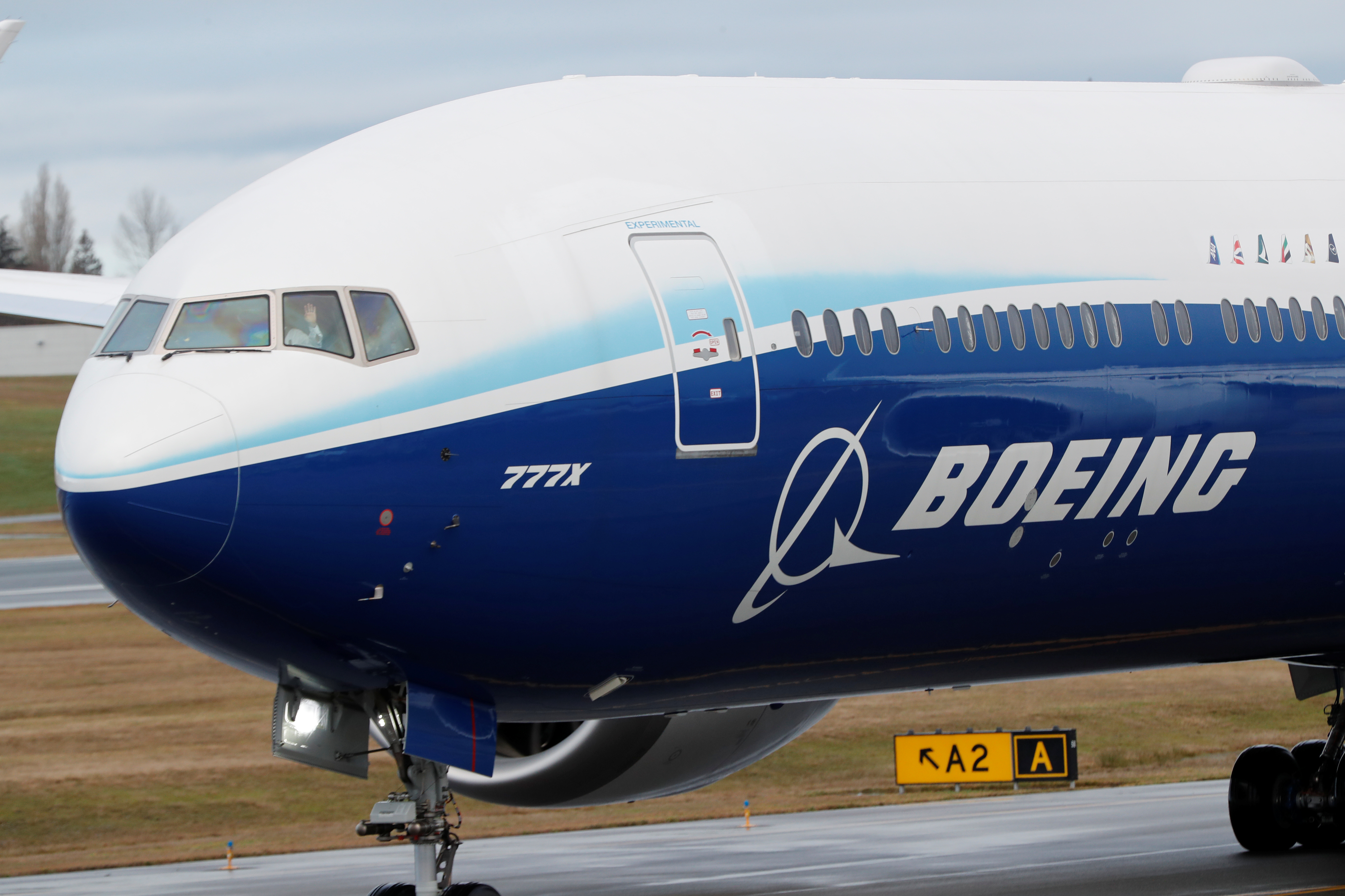 Boeing: Ανακοίνωσε 12.000 απολύσεις και ξαναρχίζει την παραγωγή των “φονικών” 737 MAX